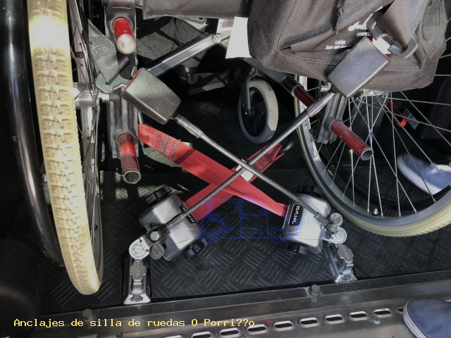 Anclajes de silla de ruedas O Porri��o